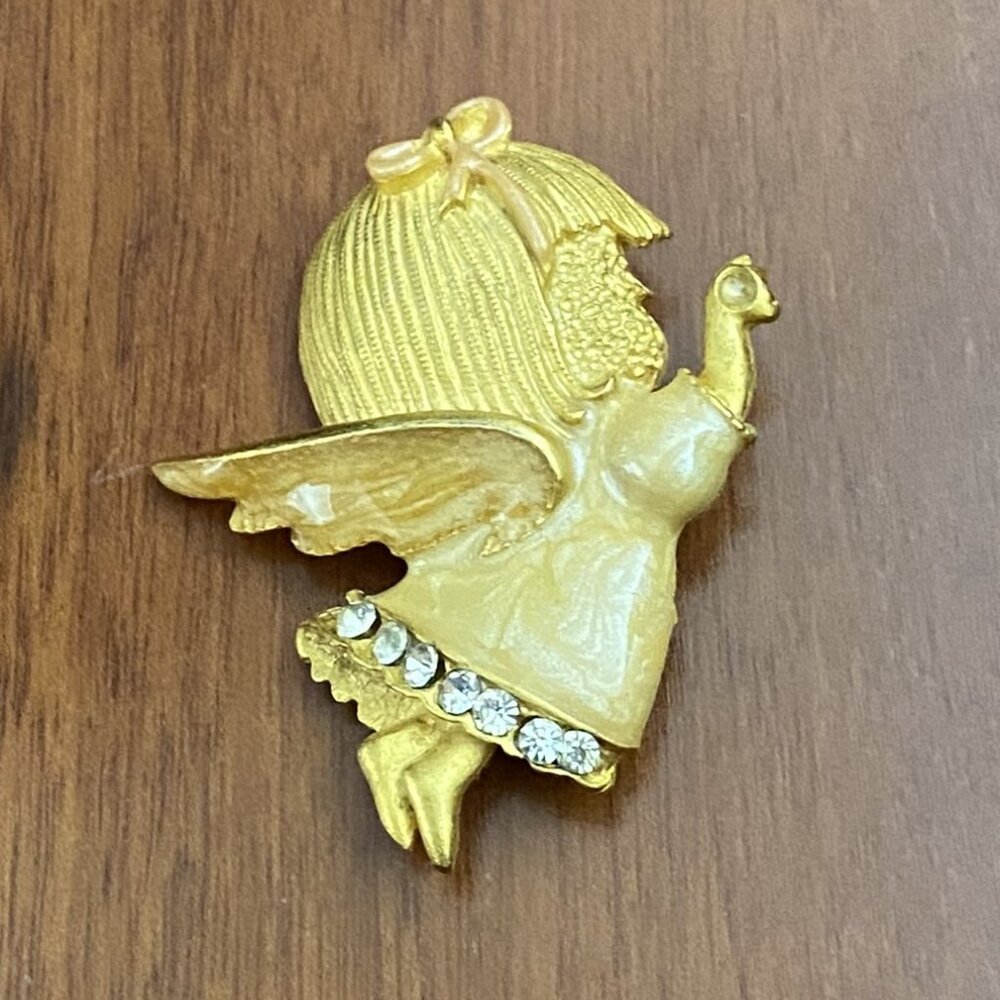 Vintage Gold Tone Angel Brooch Pin Brushed Gold Rhinestone